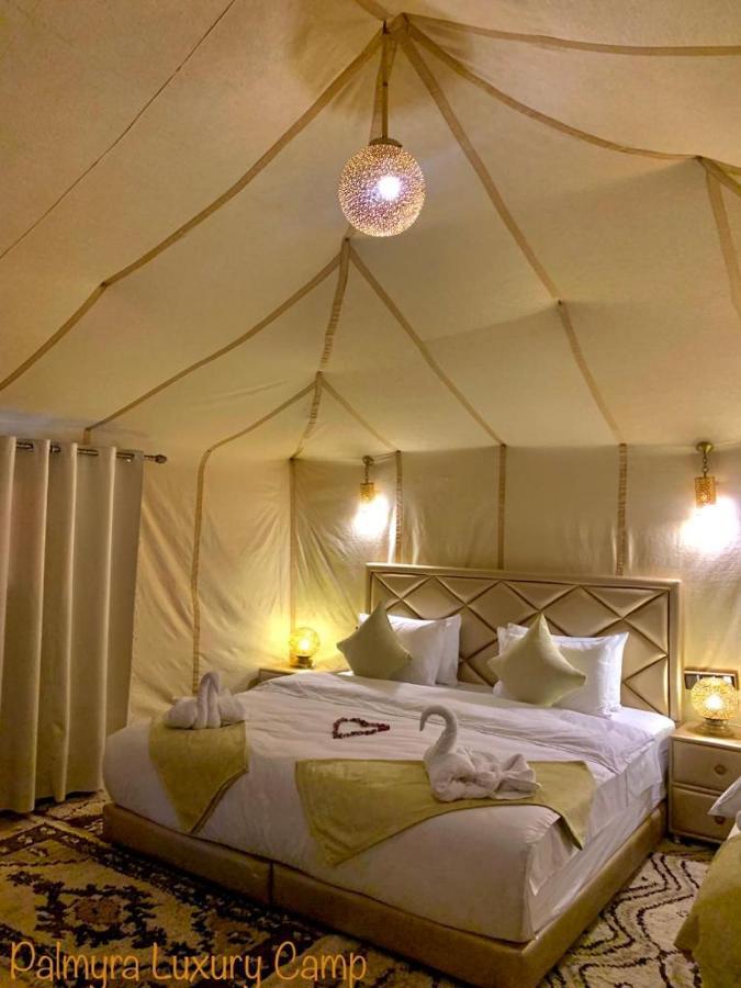Готель Palmyra Luxury Camp Мерзуга Екстер'єр фото