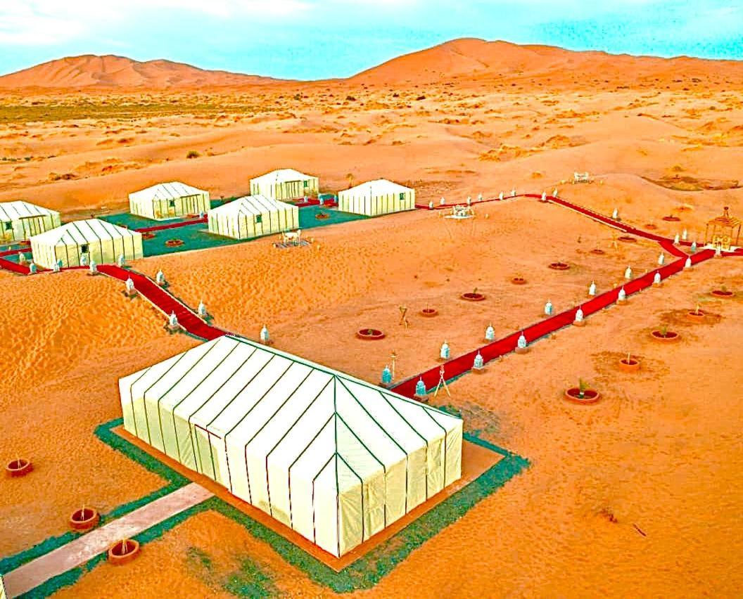 Готель Palmyra Luxury Camp Мерзуга Екстер'єр фото
