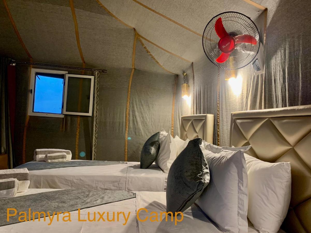 Готель Palmyra Luxury Camp Мерзуга Екстер'єр фото
